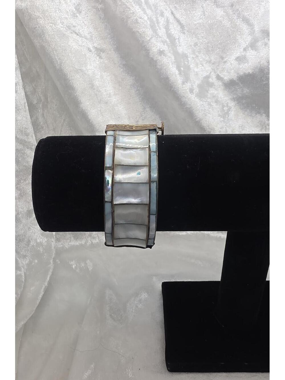 Vintage Mother of Pearl Bracelet Gold Tone Hinged Shell Panel Bracelet